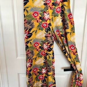 Lulu's floral wide leg pants